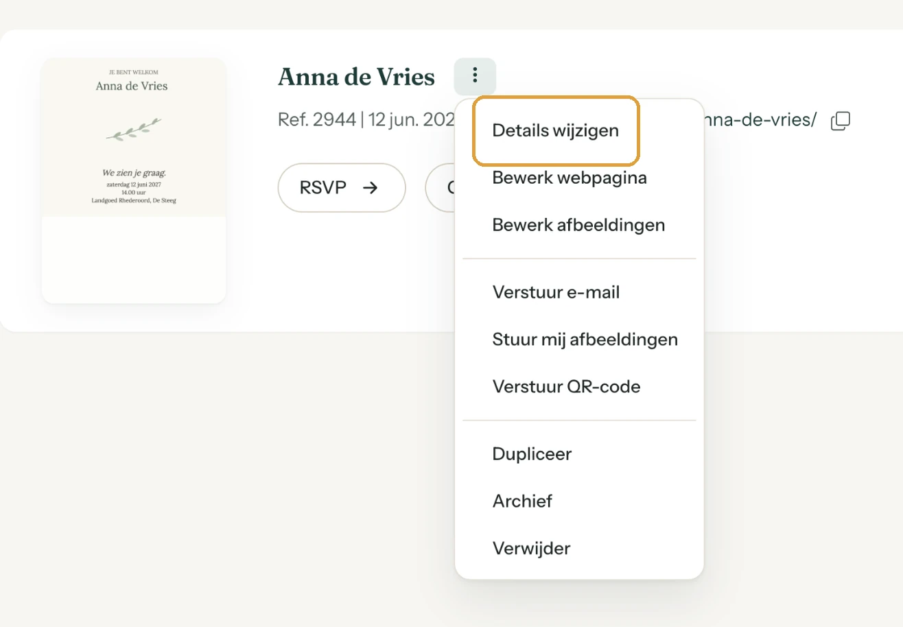 Het geopende menu van een uitnodiging
